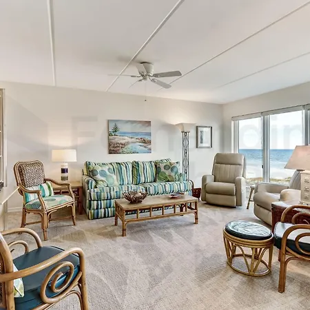 2 Bedroom/2 Bath, 3Rd Floor Oceanfront Condo Sleeps 6. Oceanfront Deck And Pool.